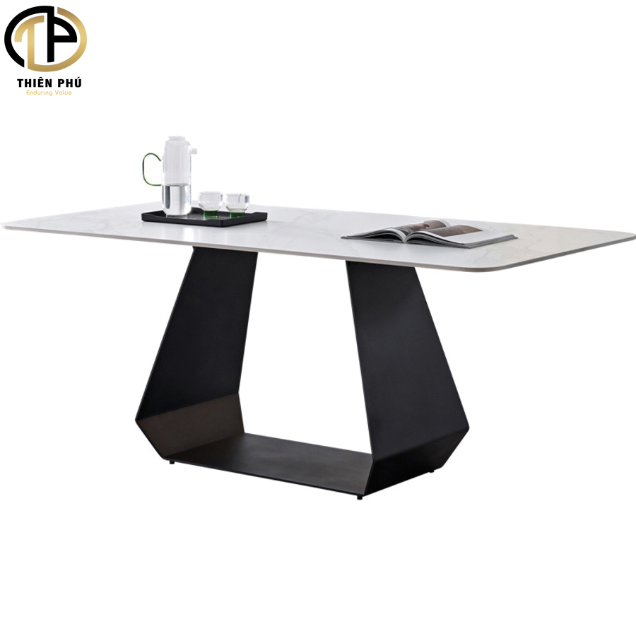 Chân bàn thiết kế hình độc đáo tinh tế, vững chãi nâng đỡ mặt bàn và cân bằng chắc chắn.